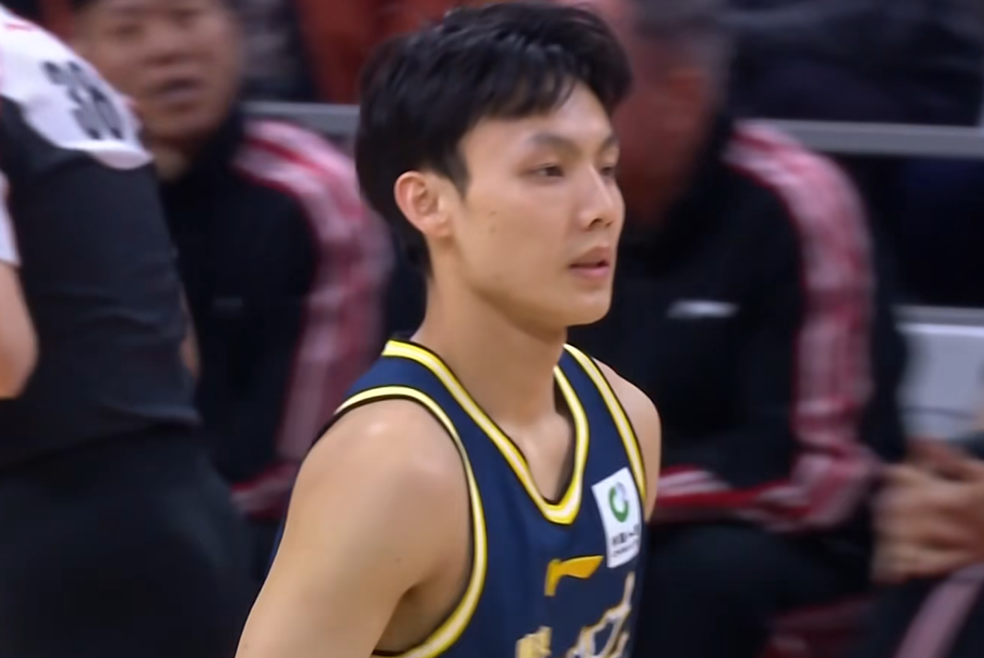 CCTV体育网-广东3消息！徐杰创尴尬纪录，崔永熙复出敲定，麦考尔首秀惊艳