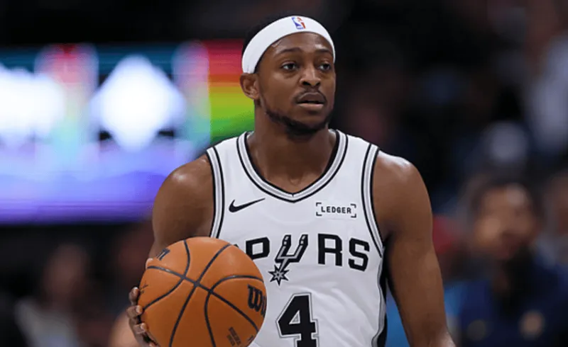 CCTV体育网-福克斯：没想到马刺本赛季能取得佳绩，我觉得需要两年时间